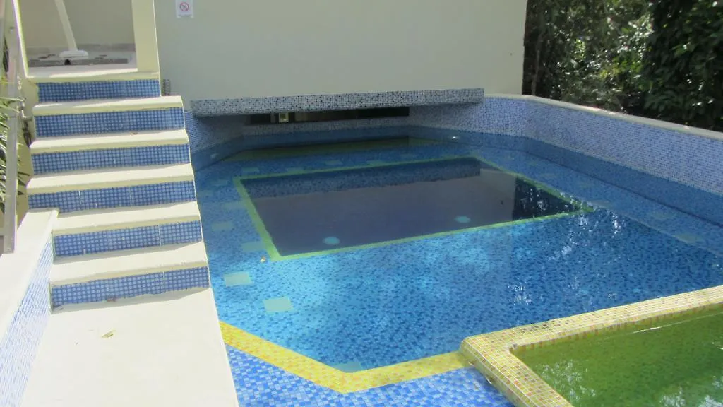 Apartahotel Mimosa Tree Condos Playa del Carmen